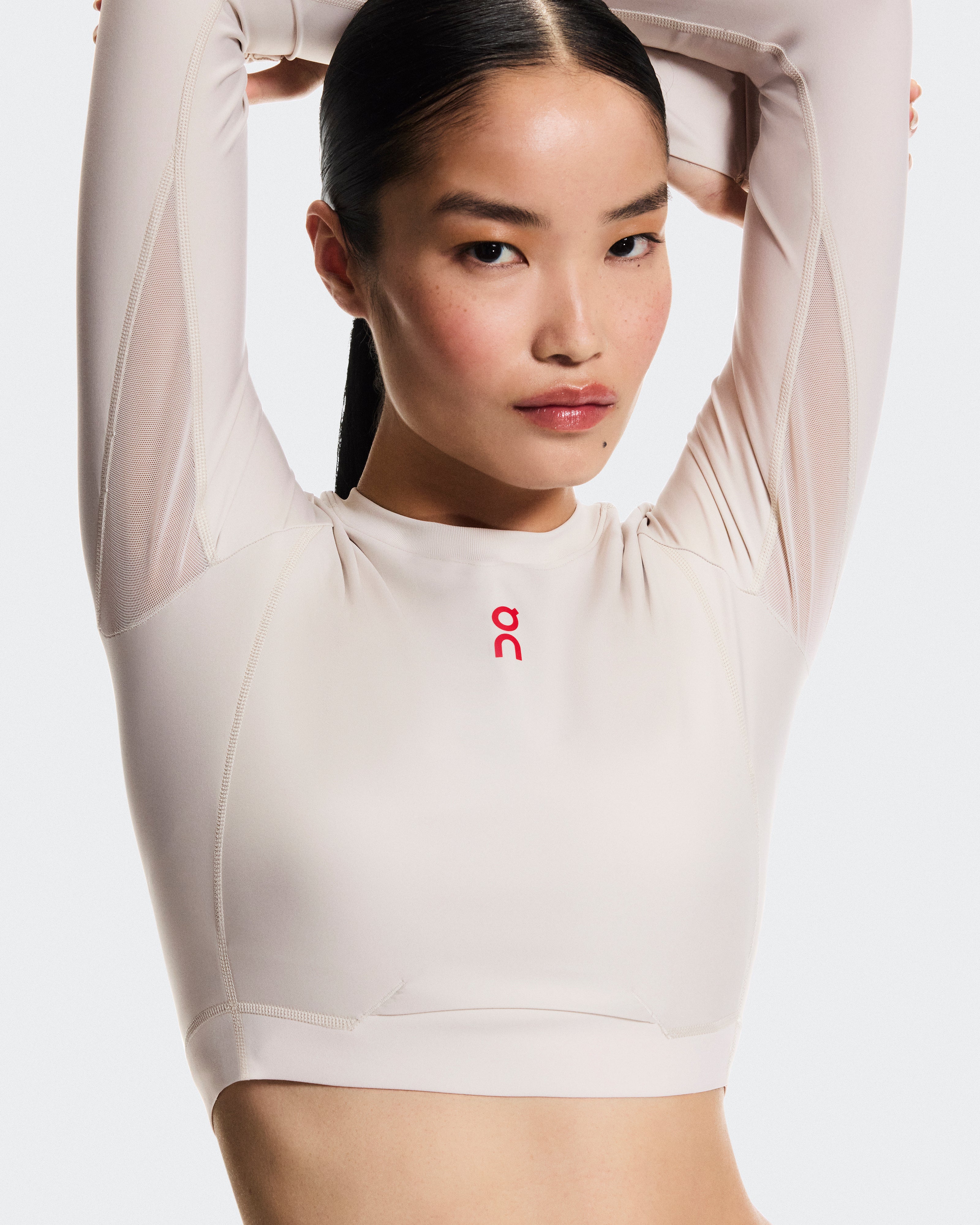 Train Long Sleeve Crop W Pearl
