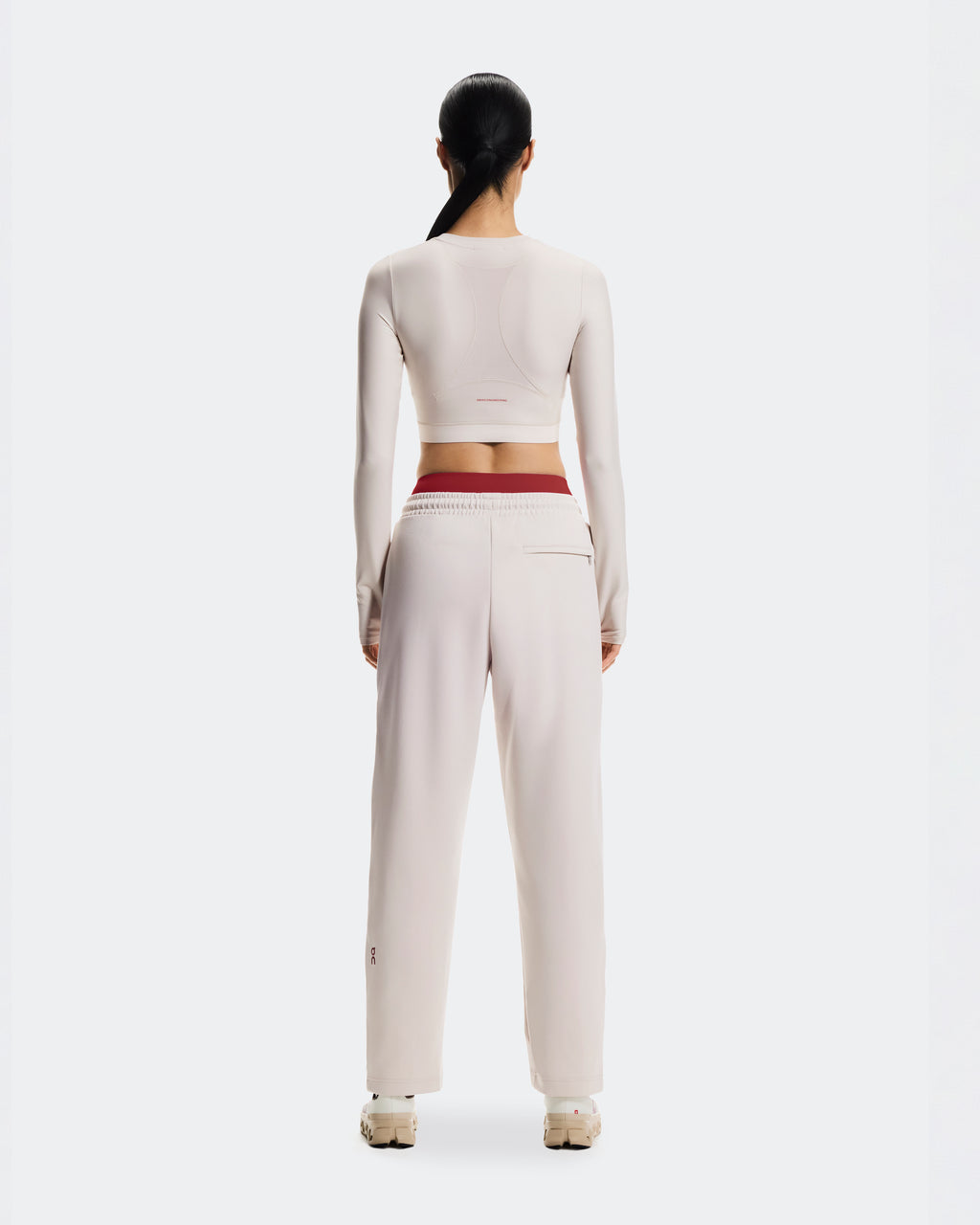 Train Long Sleeve Crop W Pearl