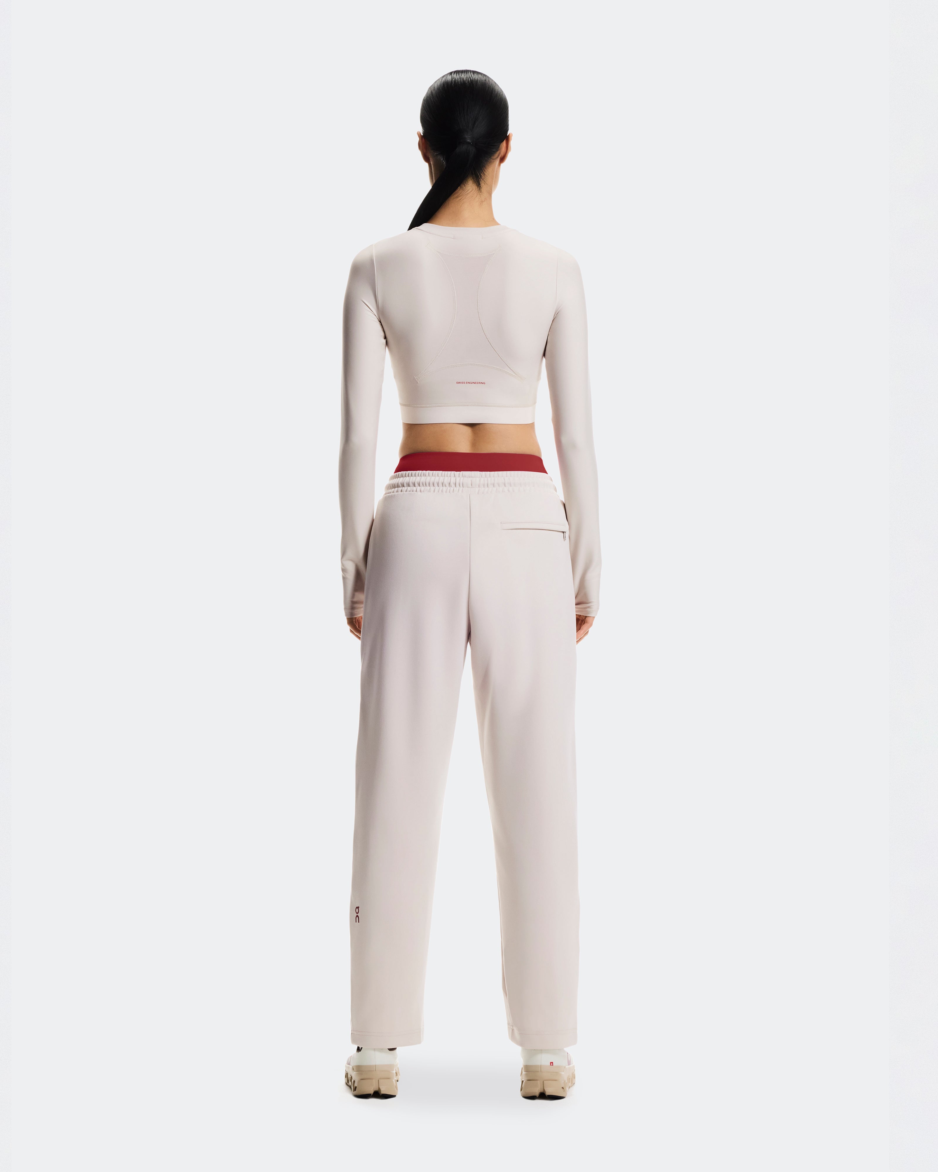 Train Long Sleeve Crop W Pearl