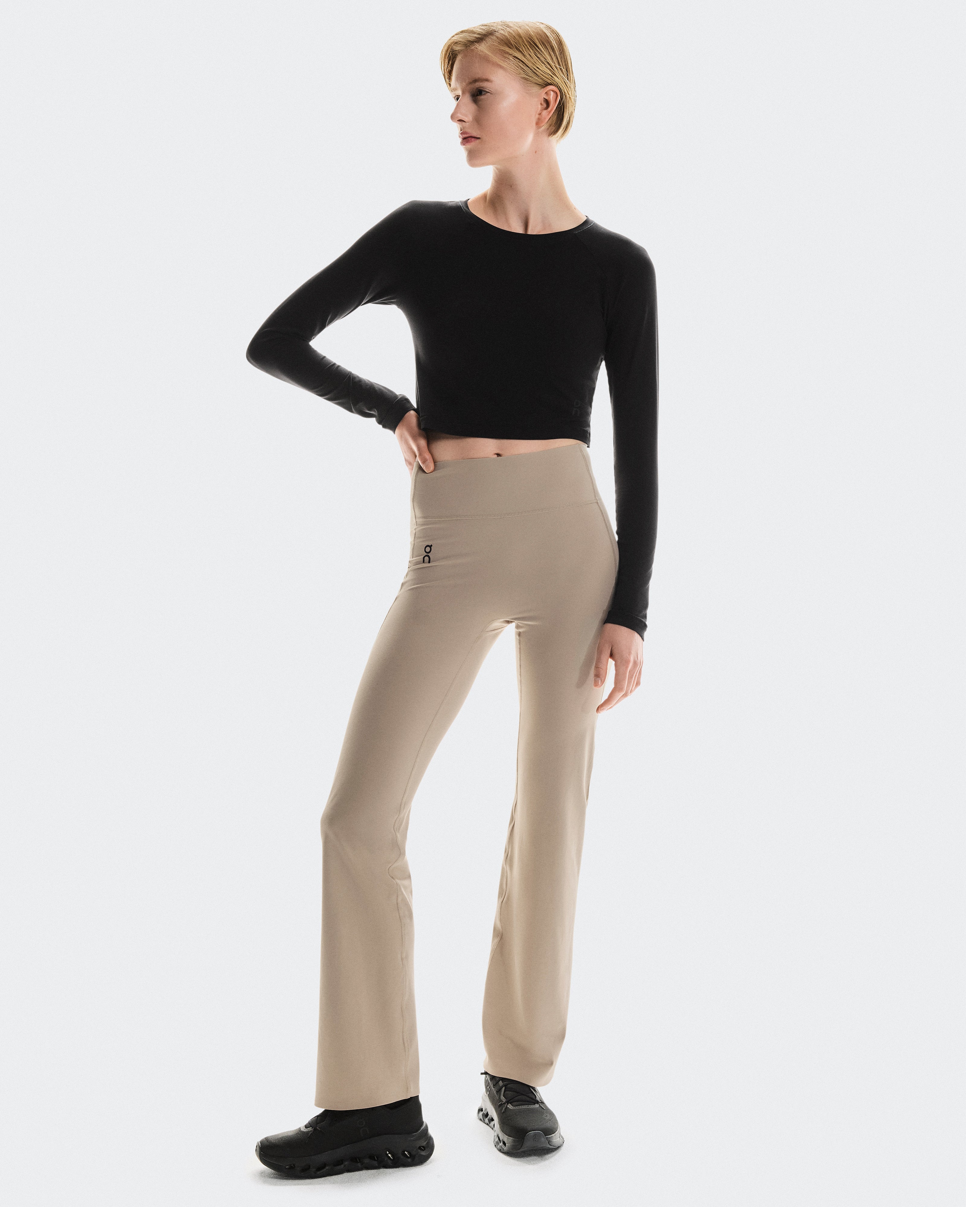 30" Studio Flared Tights W Desert