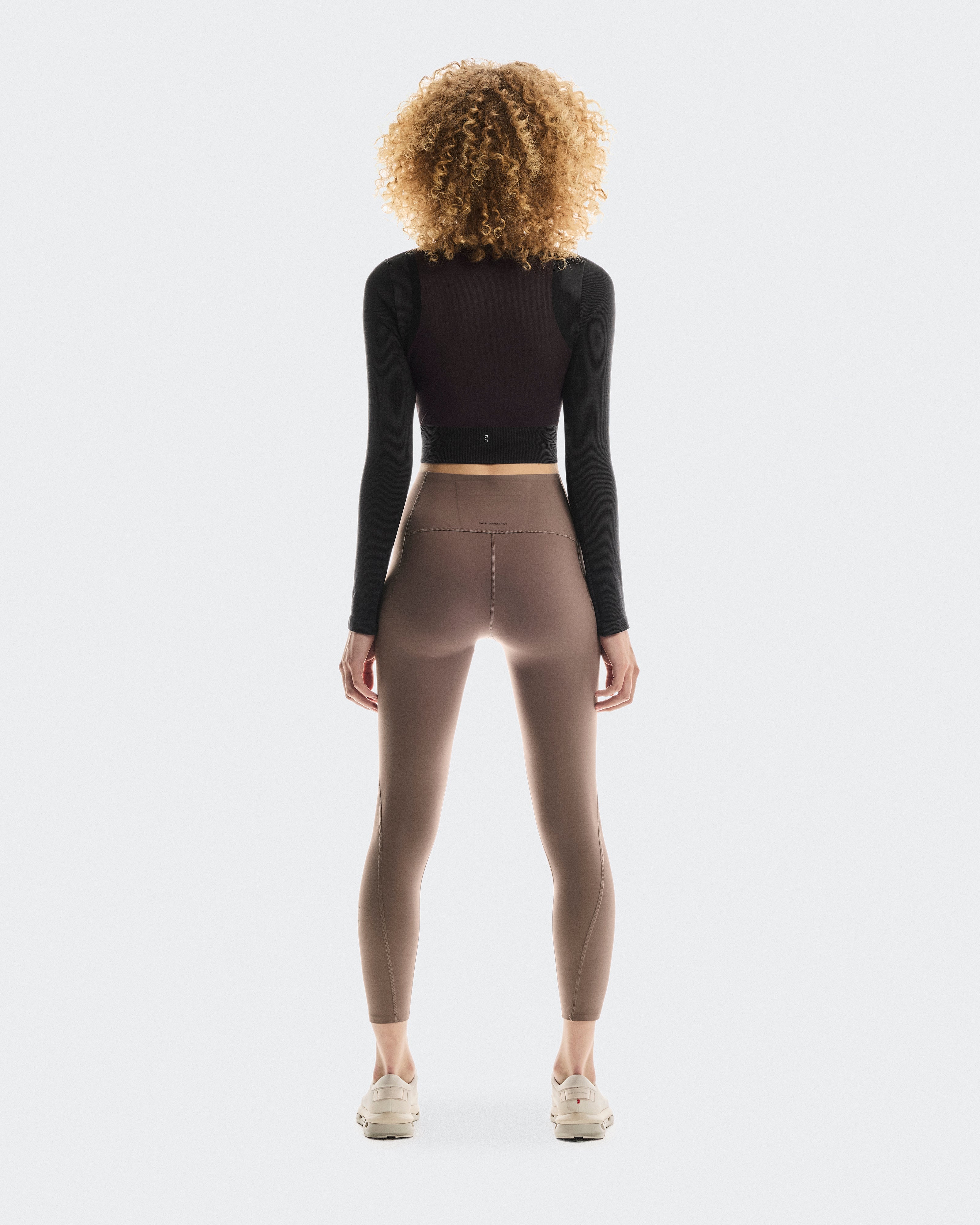Studio Knit Long-T Crop W Pebble | Black