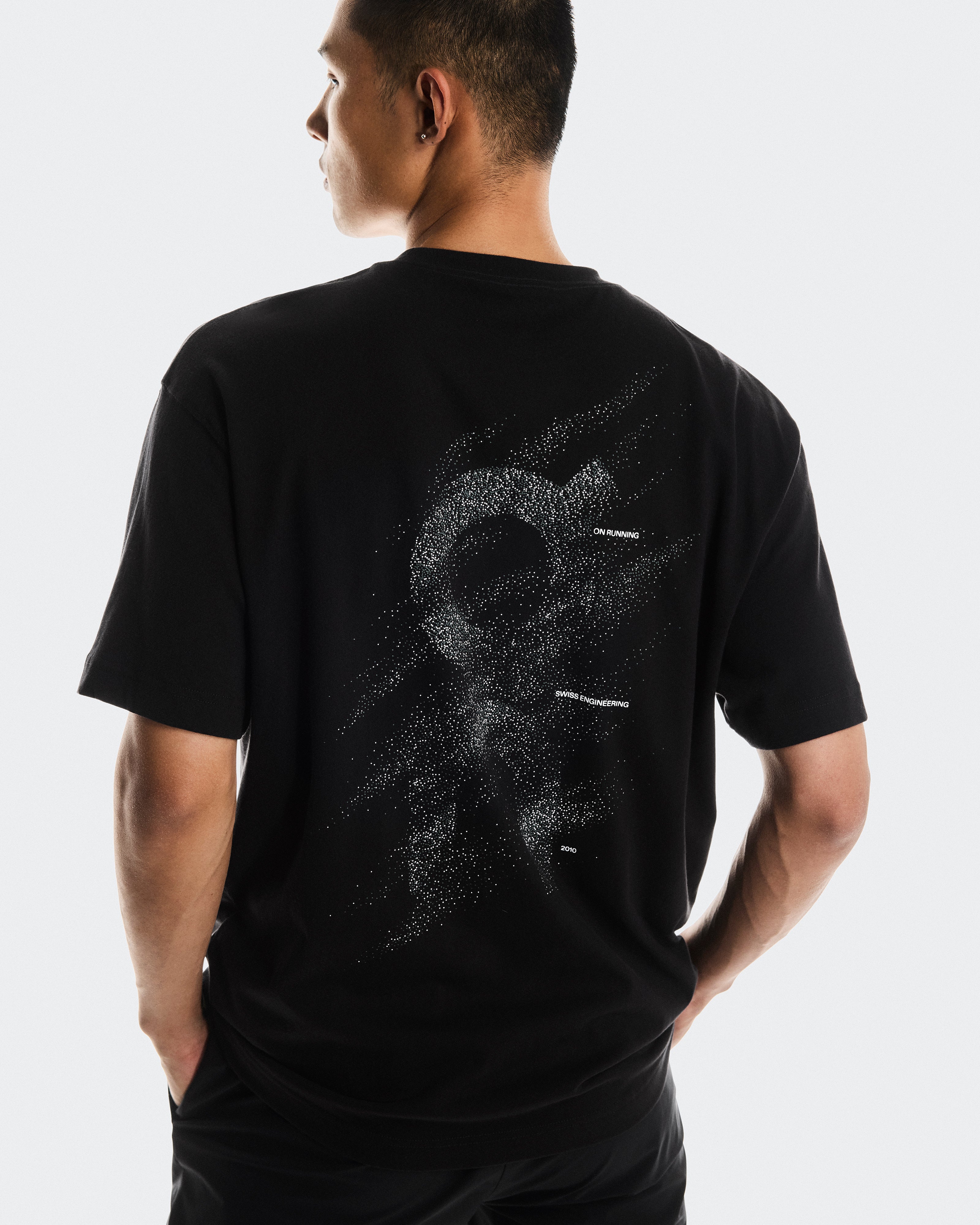 Club-T Graphic M Black | Olive