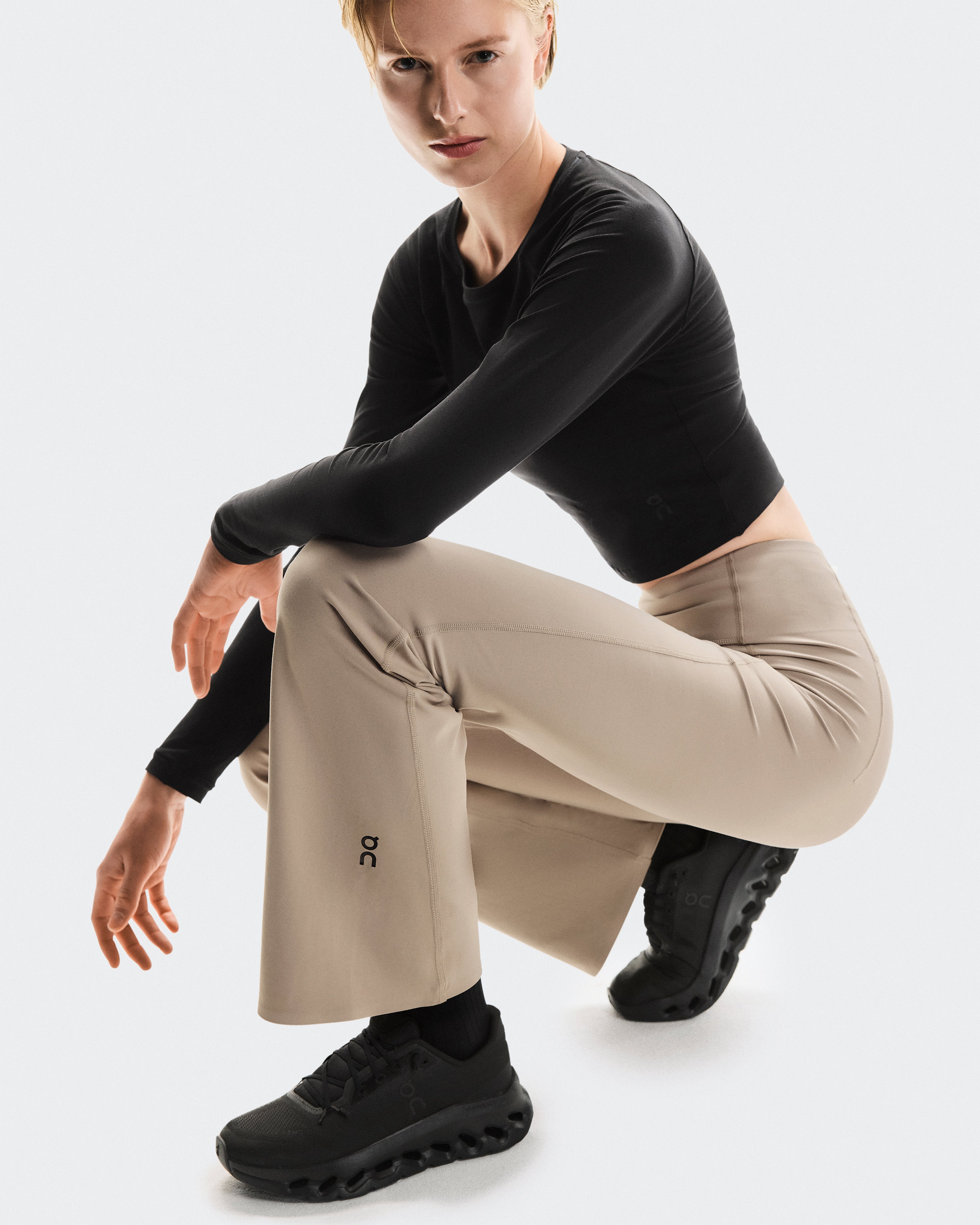 30" Studio Flared Tights W Desert
