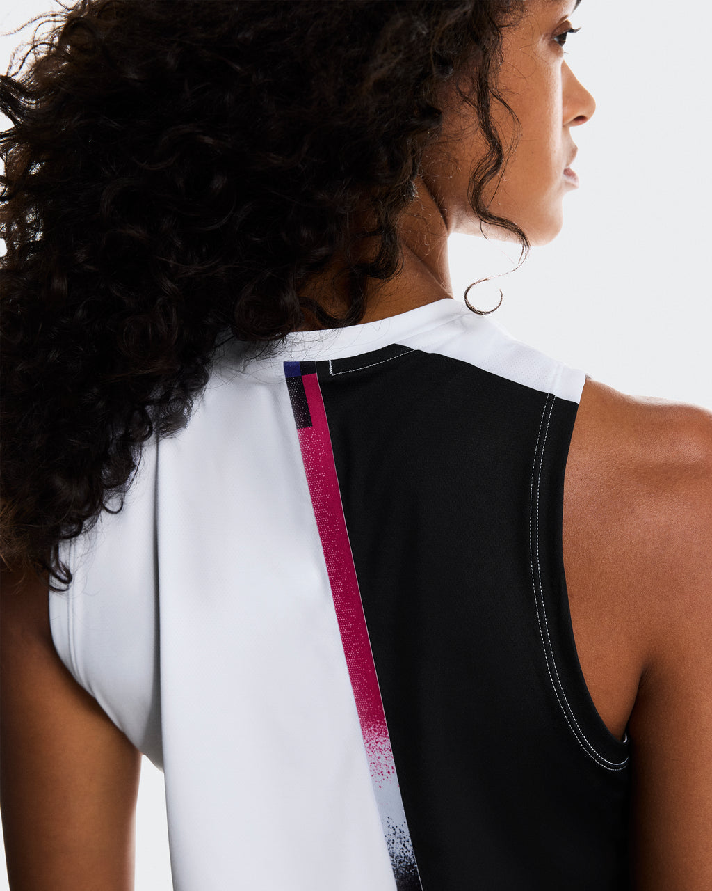 Court Tank W White | Black