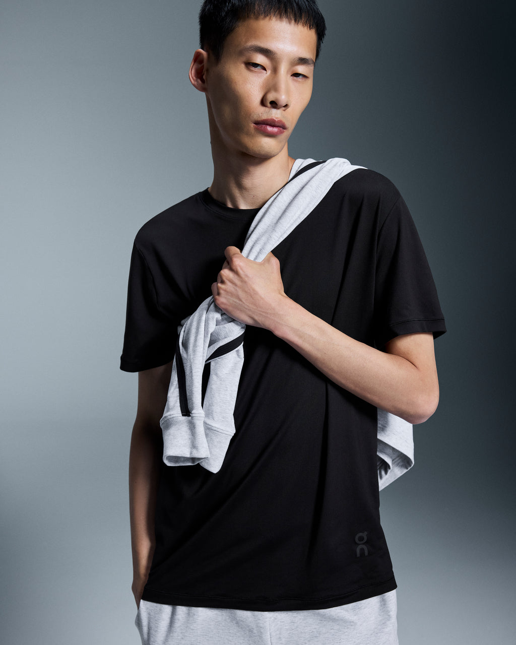 Studio-T M Black