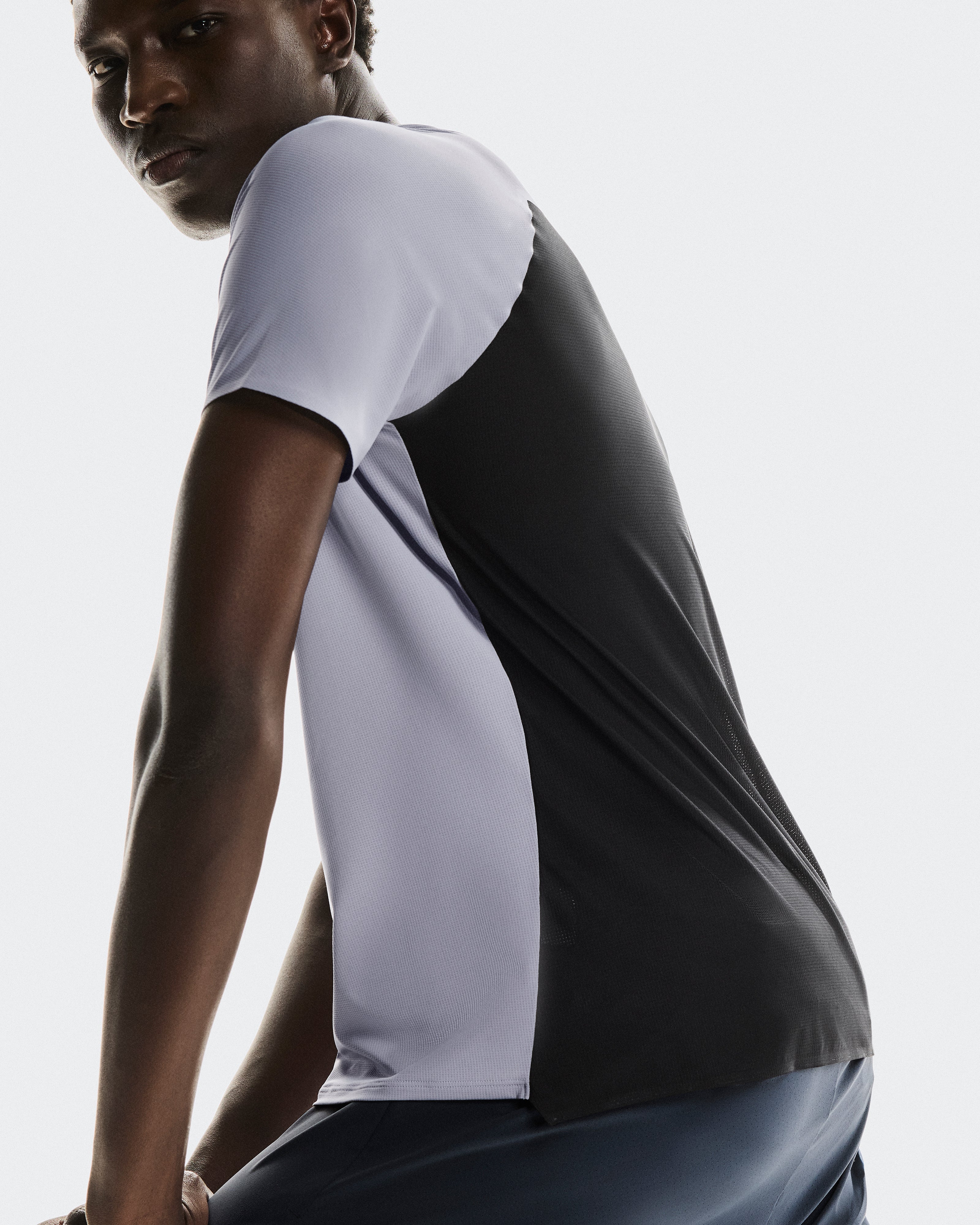 Performance-T M Lilac | Black