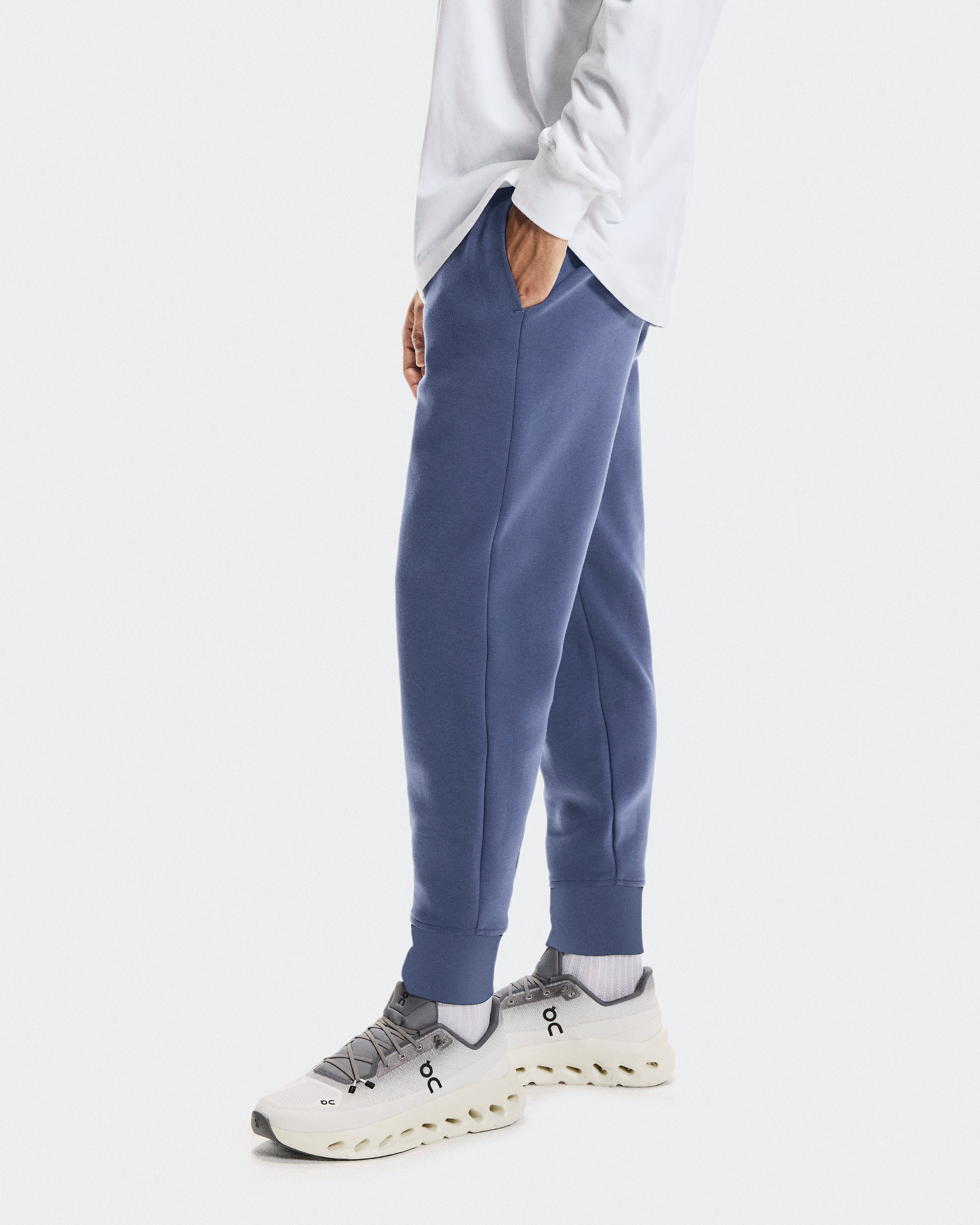 Focus Tech Sweatpants M Acai