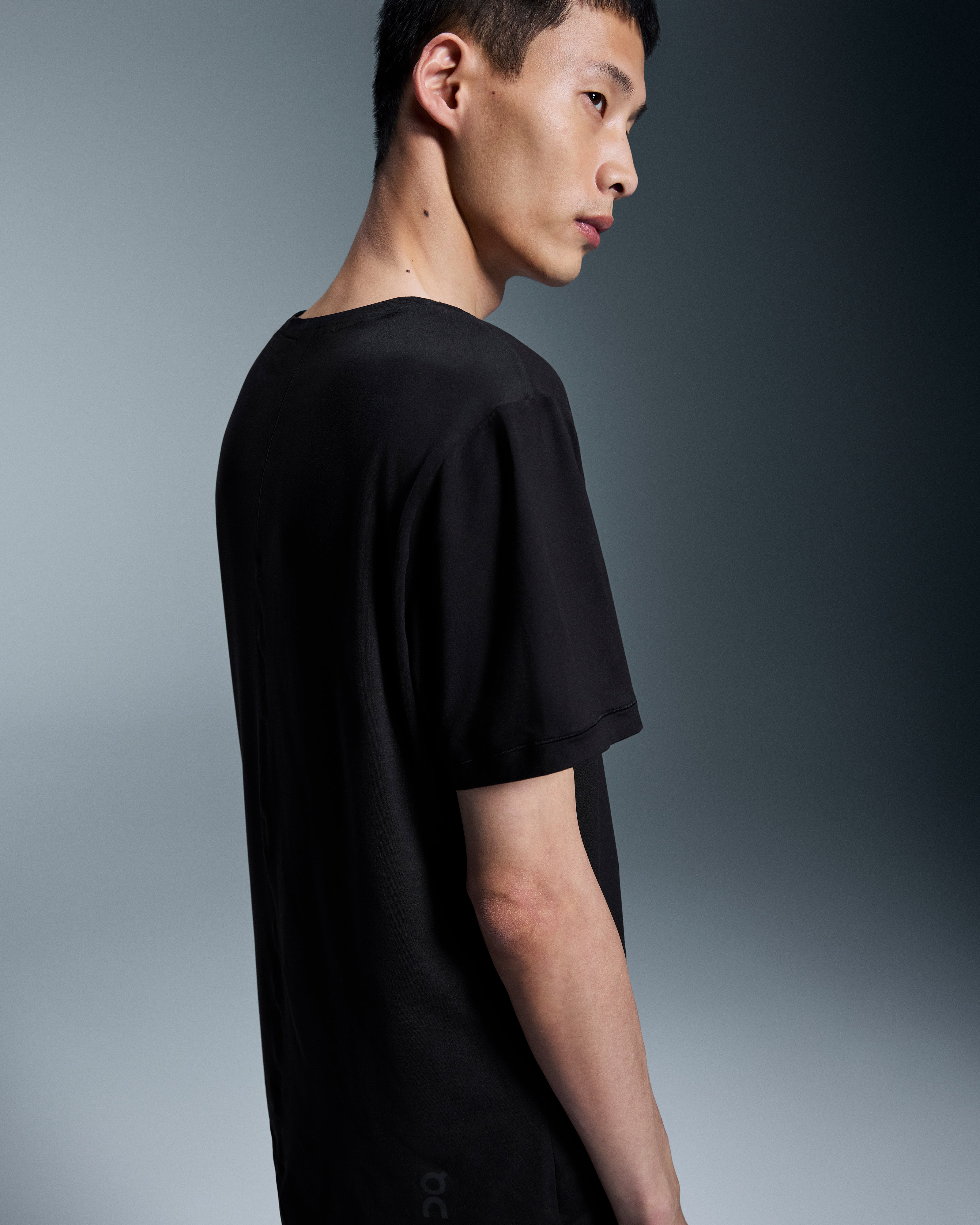 Studio-T M Black